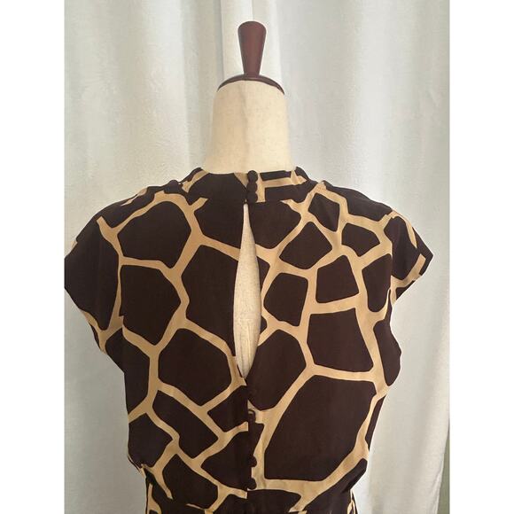 ESCADA Black Label Giraffe Print V-Neck Silk Mid Length Dress - Picture 2 of 12